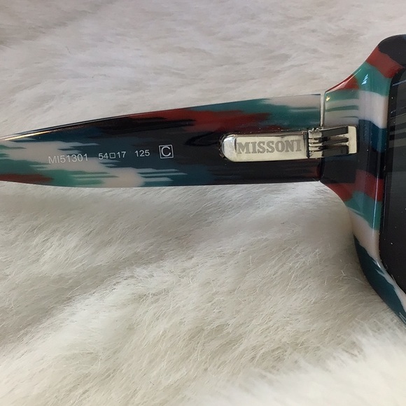 MISSONI DESIGNER ITALIAN SUNGLASSES - Picture 4 of 6